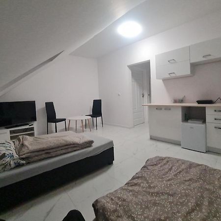 Rmf Naworol 10,,,, Wjazd Od Nr 6 Apartment Szczecin Luaran gambar