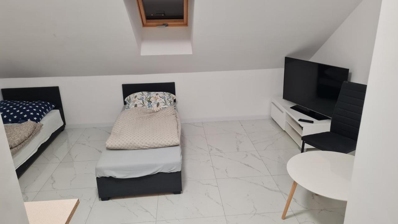 Rmf Naworol 10,,,, Wjazd Od Nr 6 Apartment Szczecin Luaran gambar